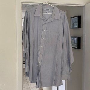 Brooks Brothers Dress Shirt (17.5, 35)
